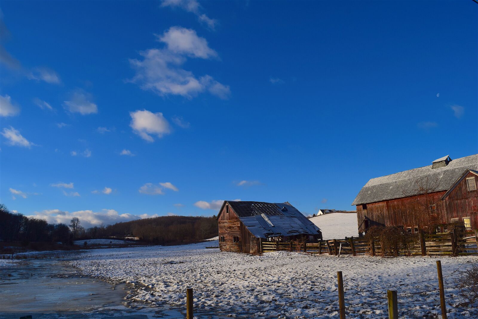 Nikon D3300 sample photo. Winter, snow, shed photography