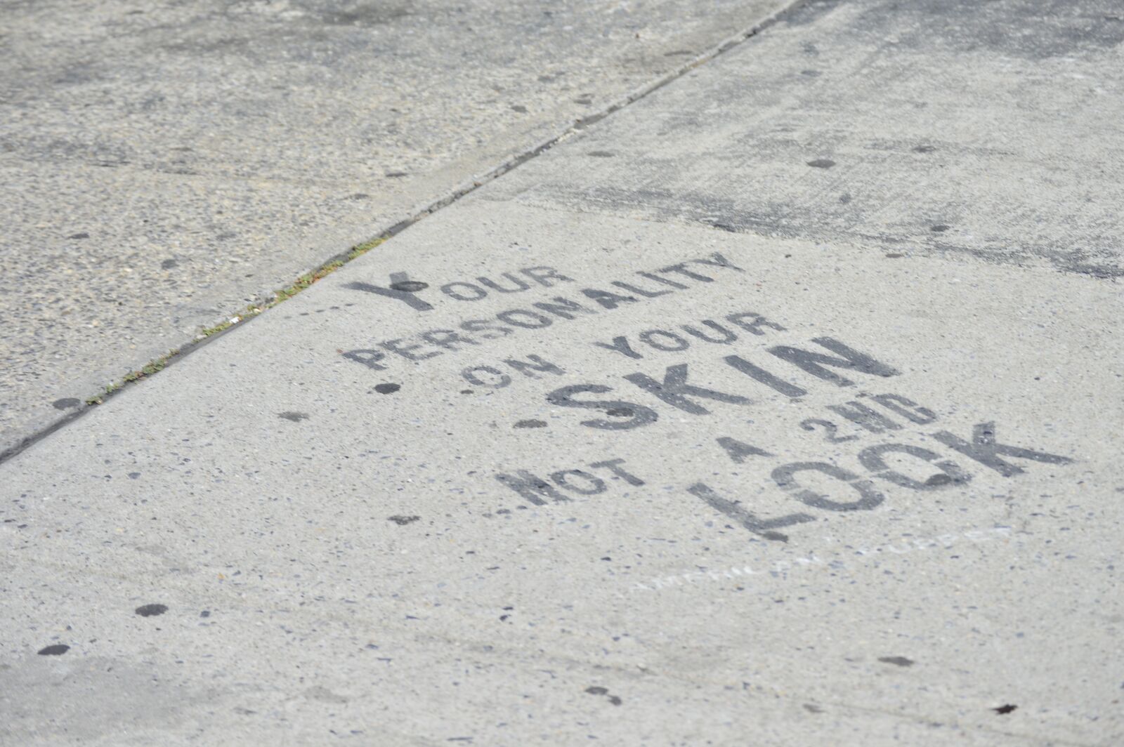 Nikon D3200 sample photo. Street art, random, side photography