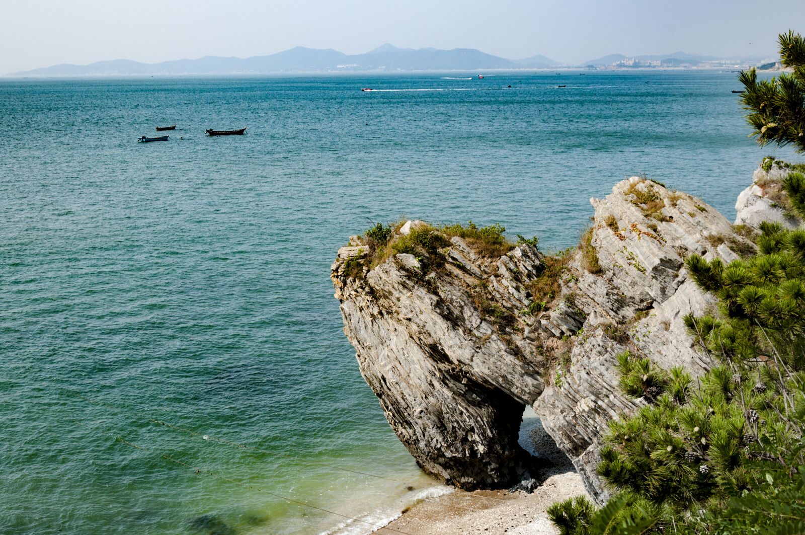 Nikon D90 sample photo. Coast, rock, natural photography
