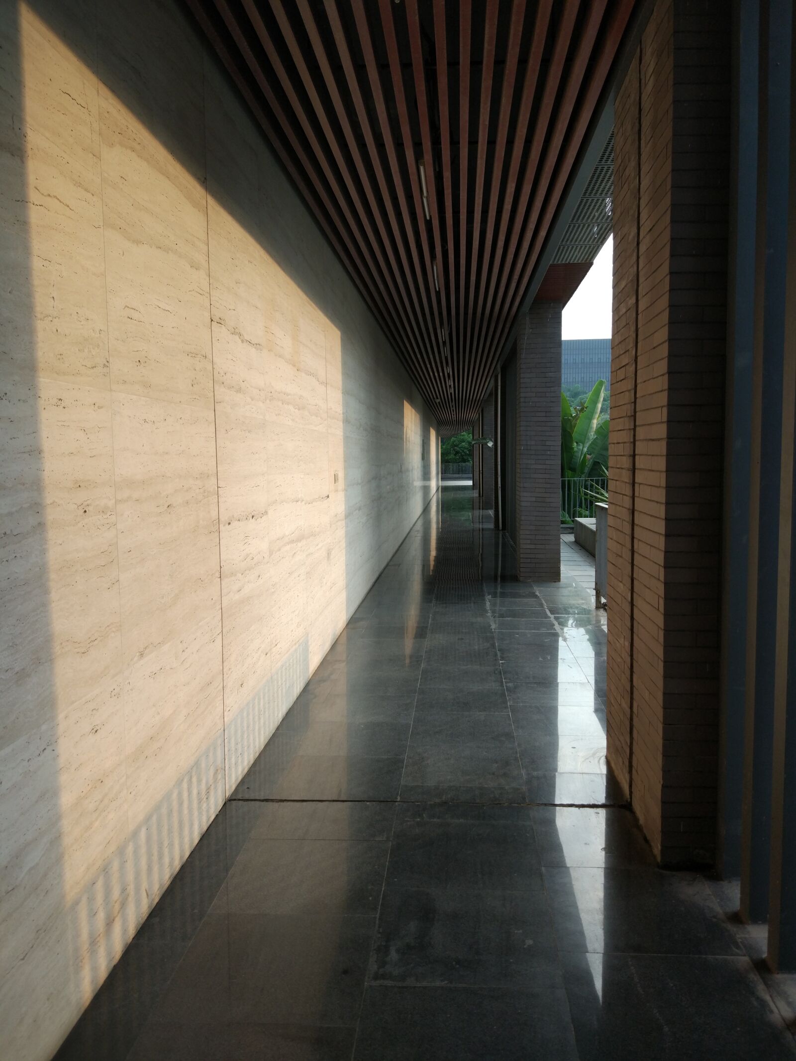 Xiaomi MI 5 sample photo. Ppt backgrounds, building, corridor photography