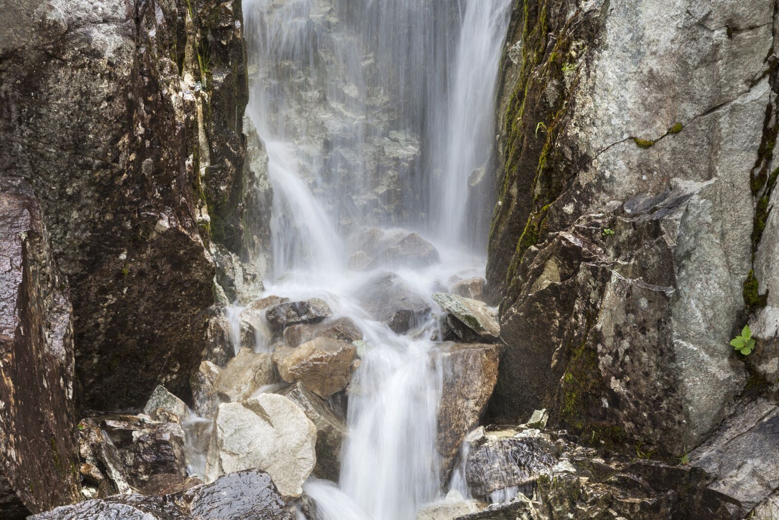 Canon EOS 5D Mark II sample photo. Waterfall, waters, nature photography
