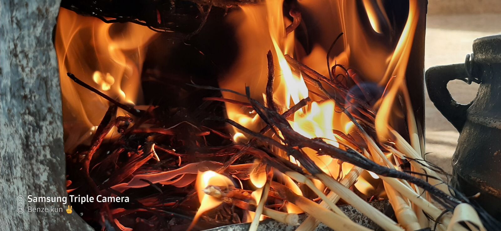 Samsung Galaxy A50 sample photo. Benz, fire, nice photography