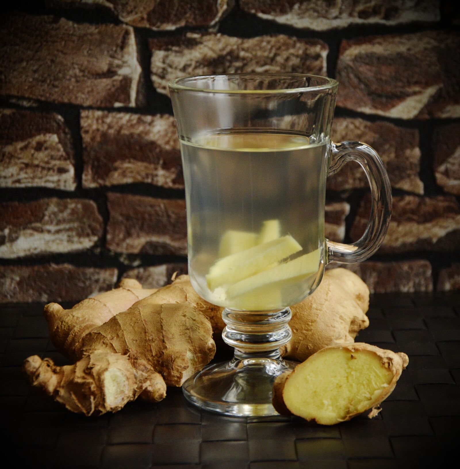 Nikon D5200 sample photo. Tee, ginger, ginger tea photography