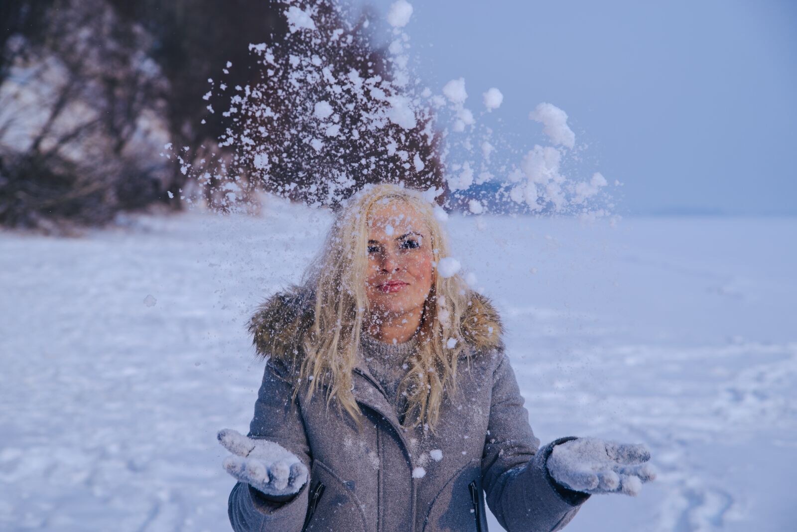 Nikon D800 sample photo. Blonde in a winter photography