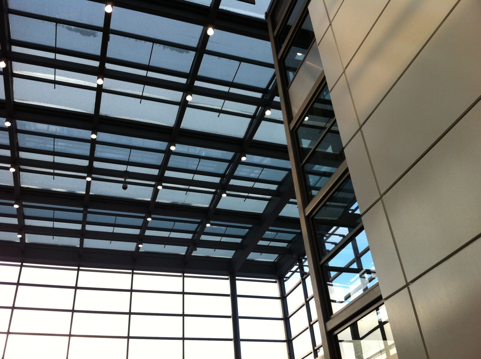 iPhone 4 back camera 3.85mm f/2.8 sample photo. Architecture, construction, metal photography