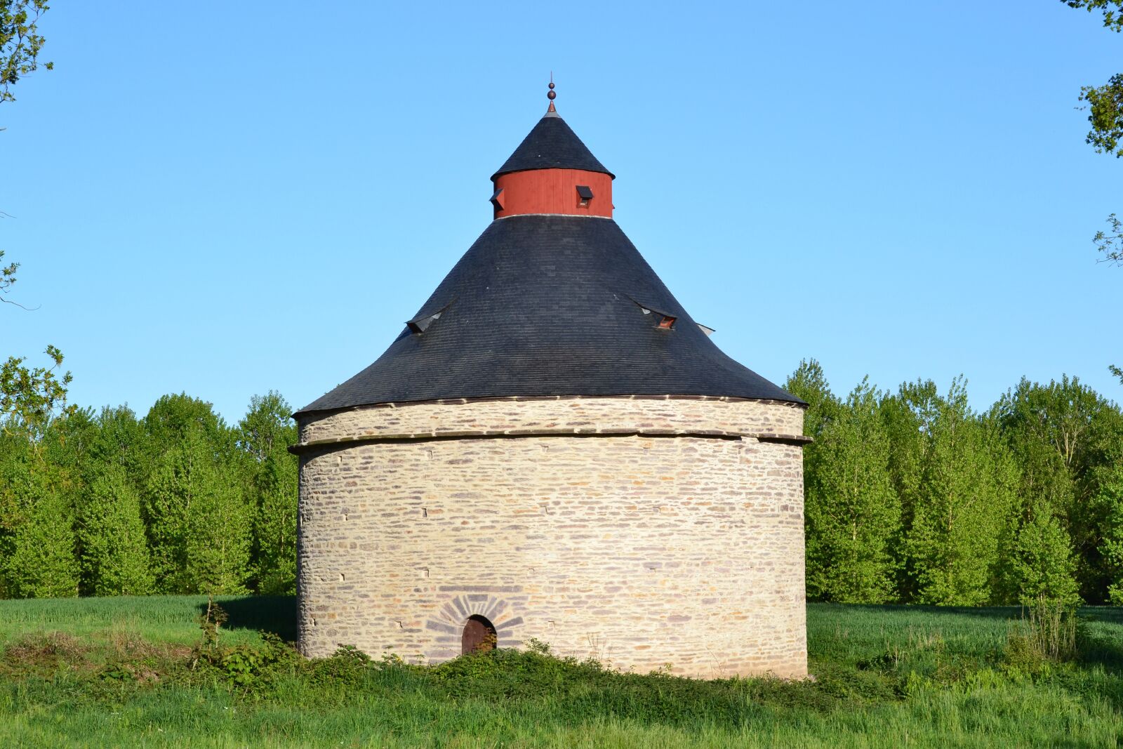 Nikon D3100 sample photo. Tower, stone tower, broc photography