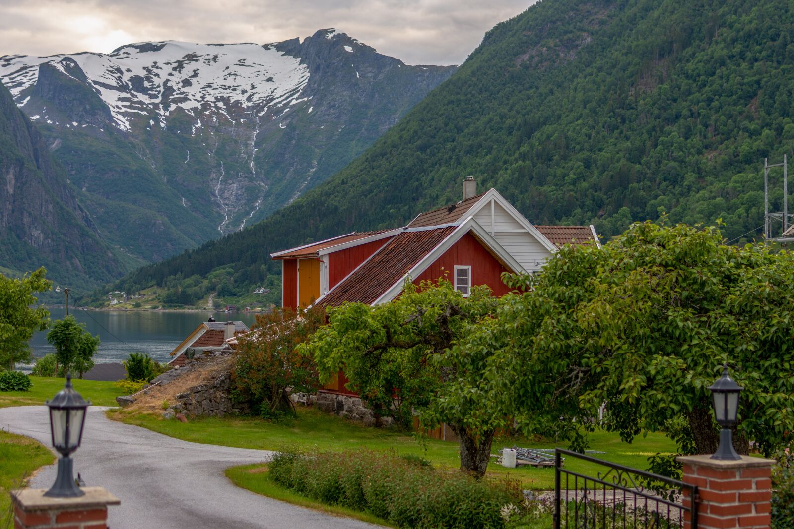 Nikon D7200 sample photo. House, scenic, landscape photography