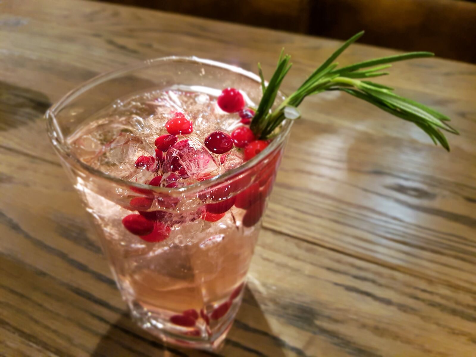 Samsung Galaxy S7 Edge sample photo. Gb, gin and tonic photography