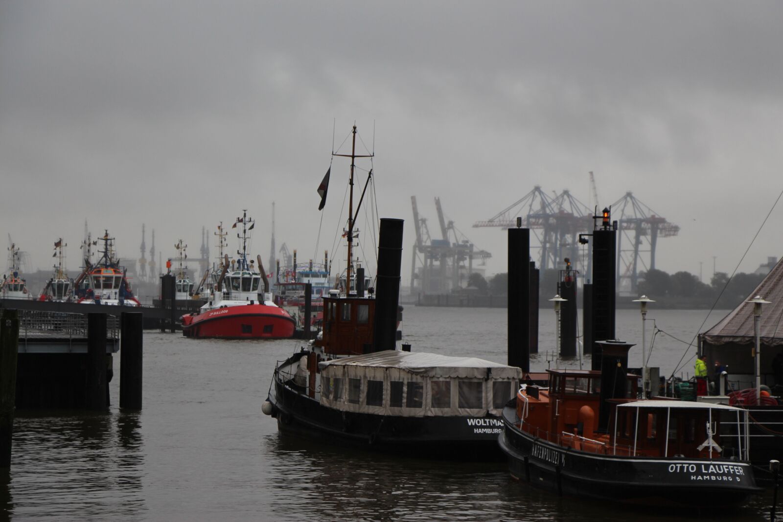 Canon EOS 650D (EOS Rebel T4i / EOS Kiss X6i) sample photo. Port, hamburg, hanseatic photography