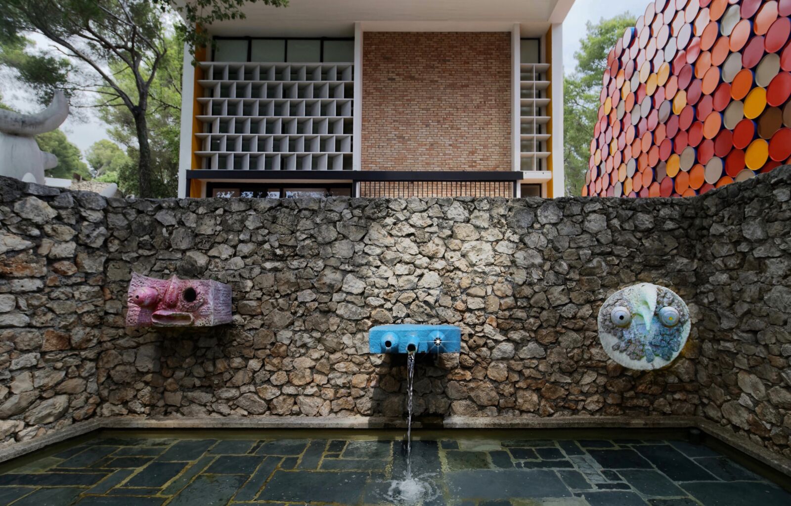 Canon EOS 70D sample photo. Fountain, art, sculpture photography