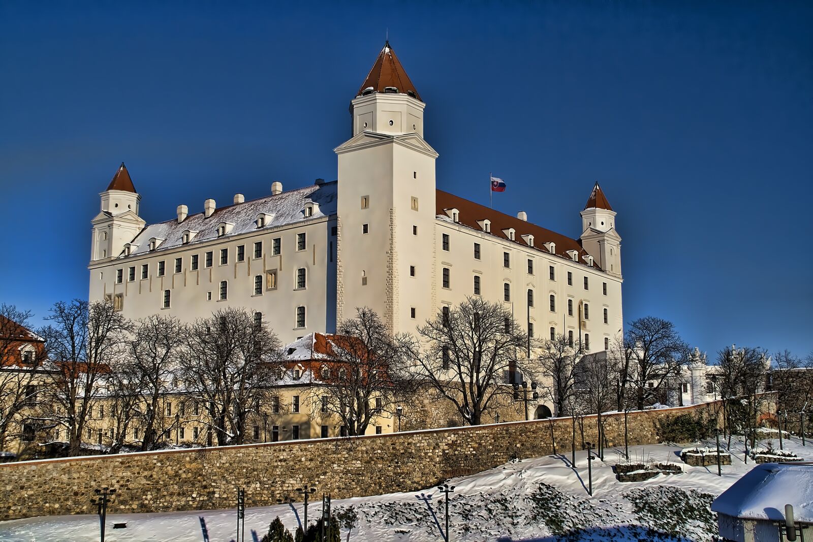 Canon EOS 1000D (EOS Digital Rebel XS / EOS Kiss F) sample photo. Bratislava, slovakia, the capital photography