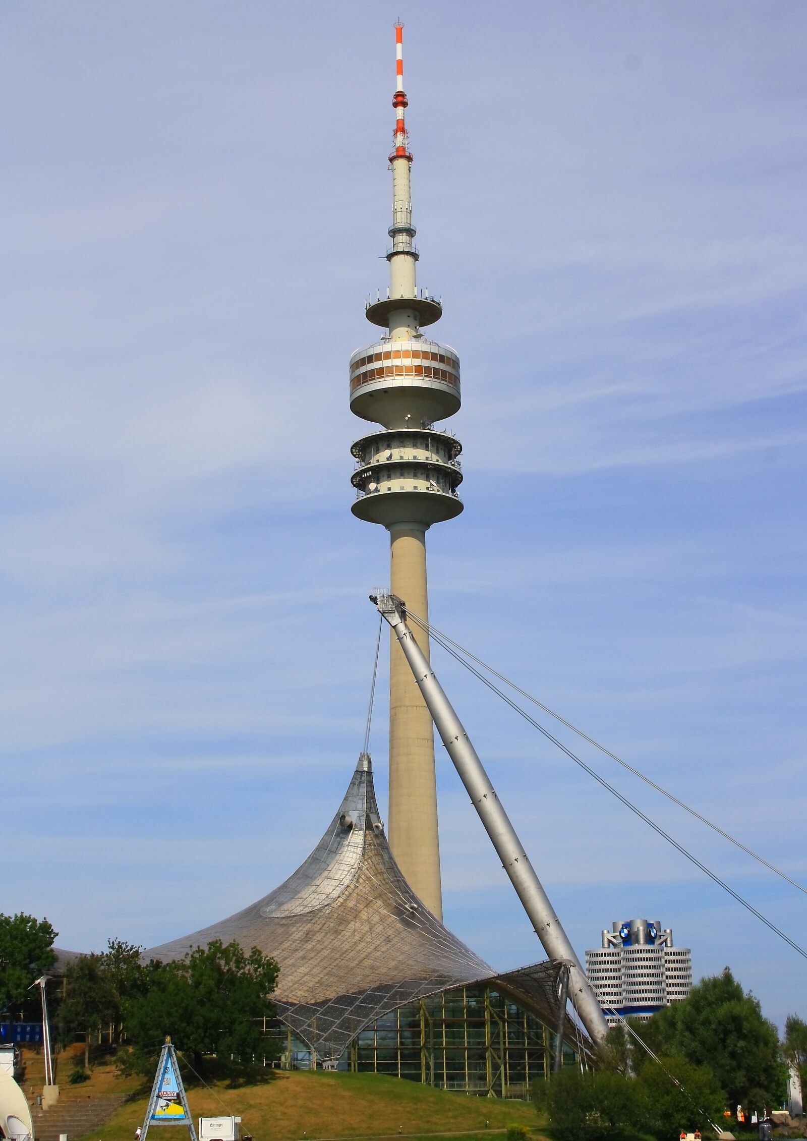 Canon EOS 1000D (EOS Digital Rebel XS / EOS Kiss F) sample photo. Stadium, radio tower, tv photography