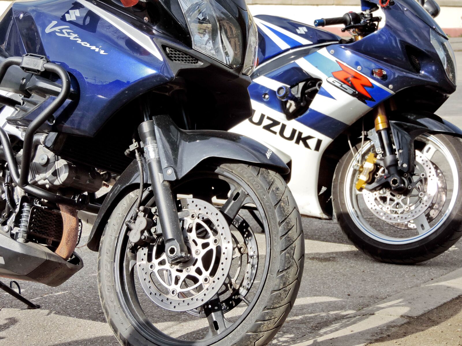 Nikon Coolpix P520 sample photo. Brake, chrome, detail, modern photography