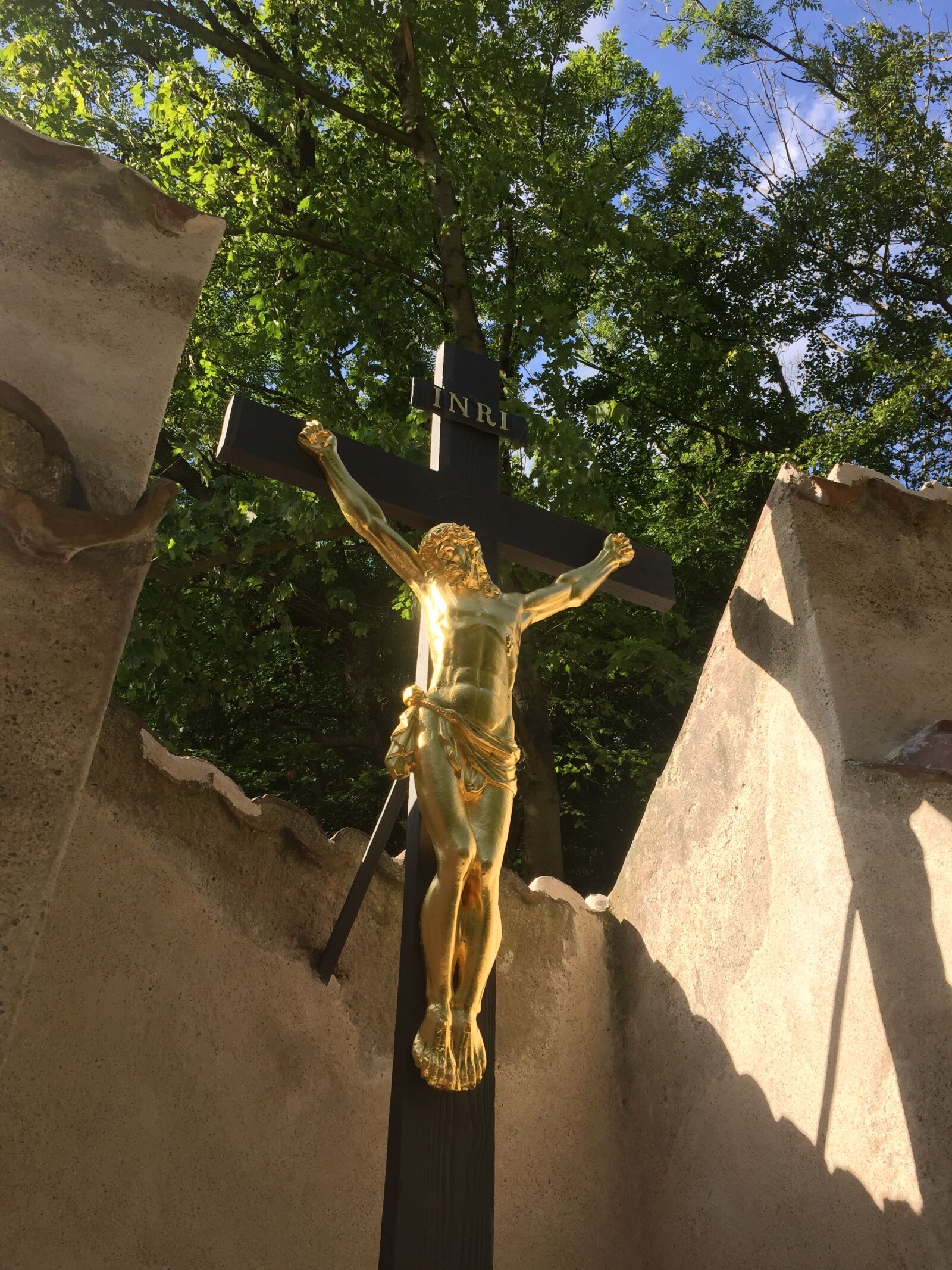 Apple iPhone 6 sample photo. Inri, christ, wayside photography