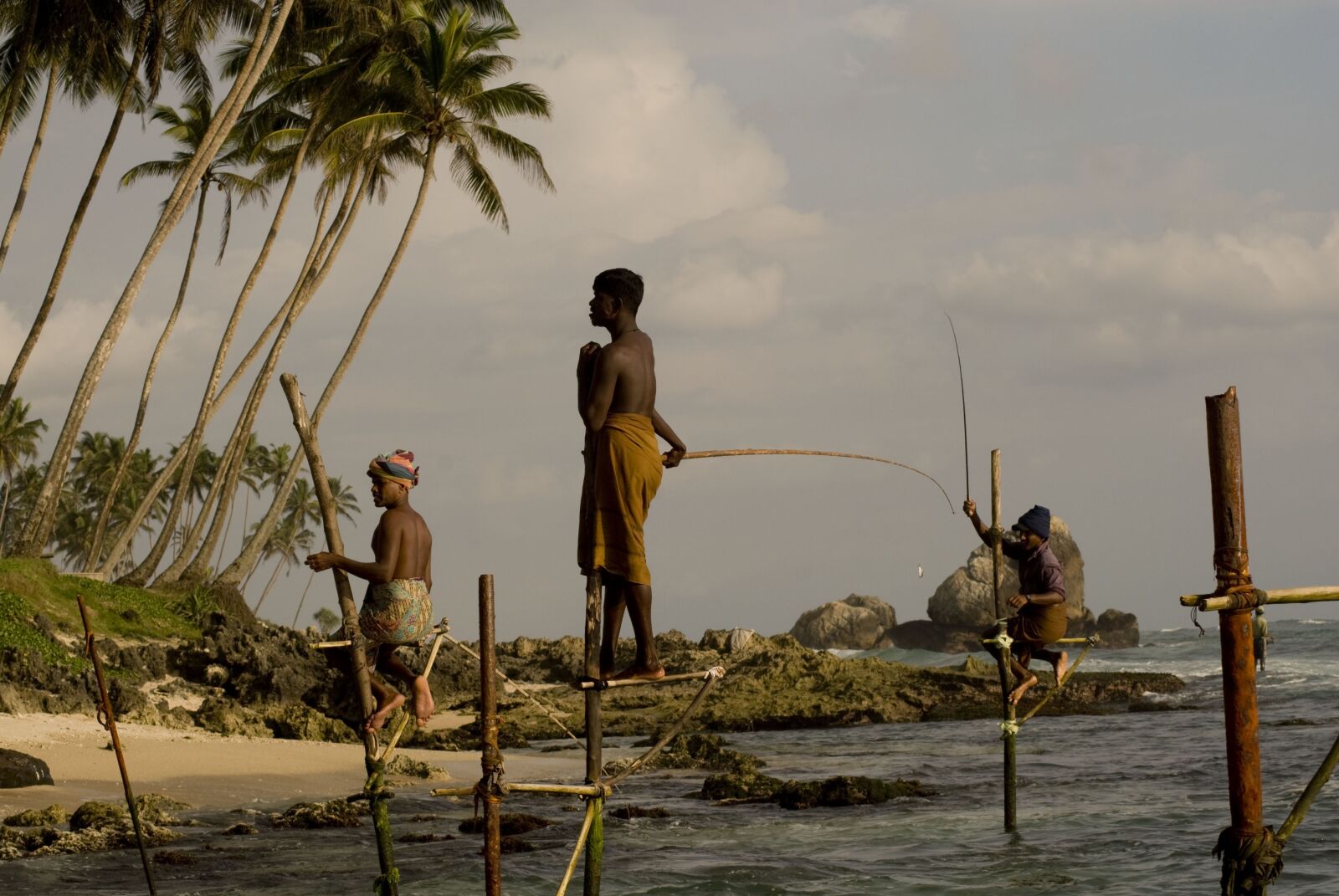 Nikon D200 sample photo. Stick fishermen, sri lanka photography