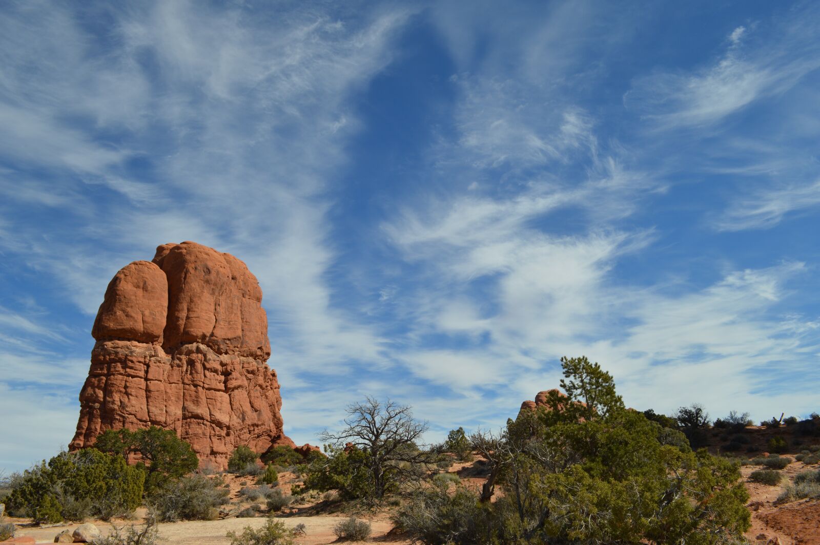 Nikon D3200 sample photo. Utah, blue sky, clouds photography