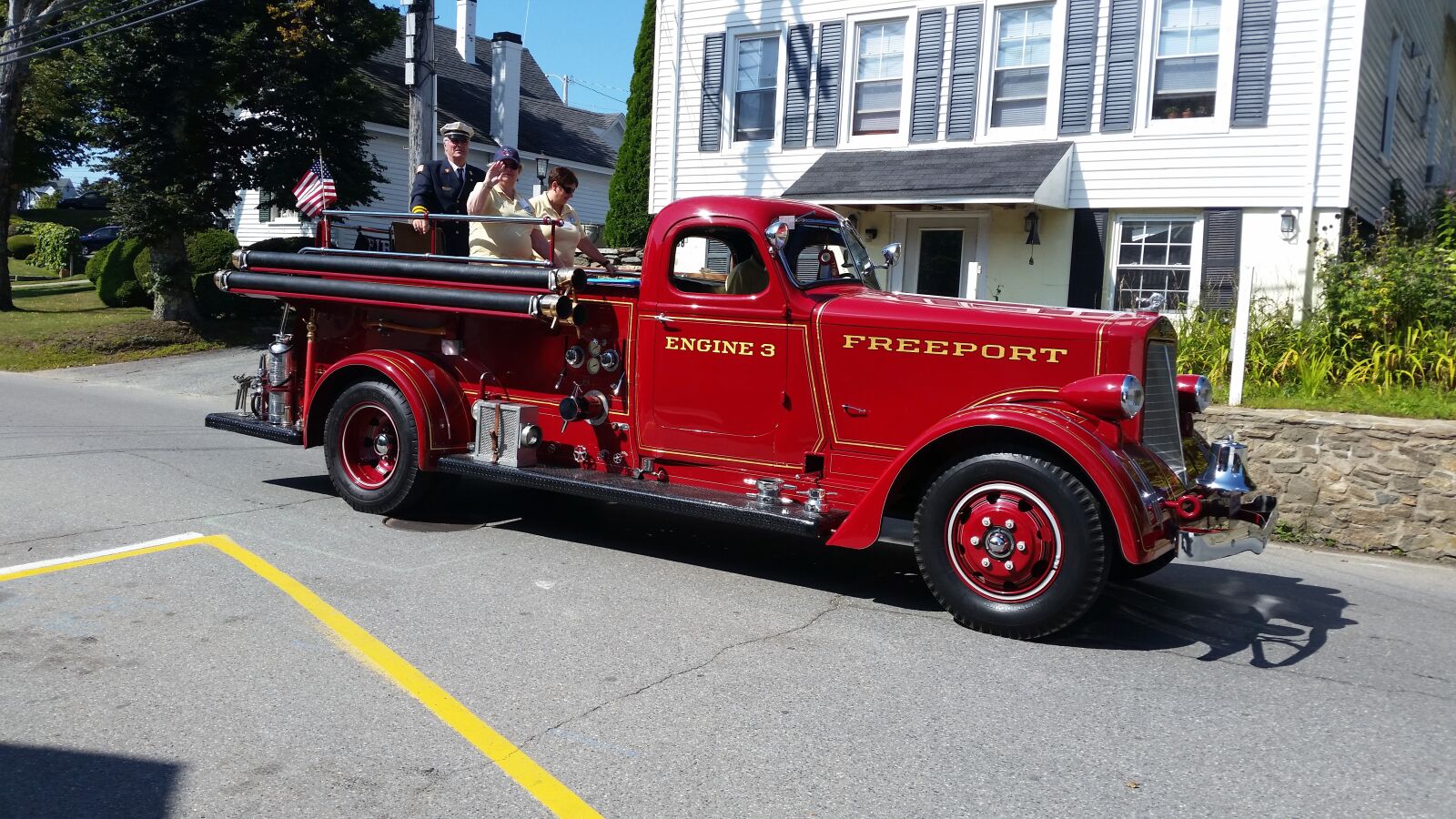 Samsung Galaxy S5 sample photo. Firetruck, truck, fire photography