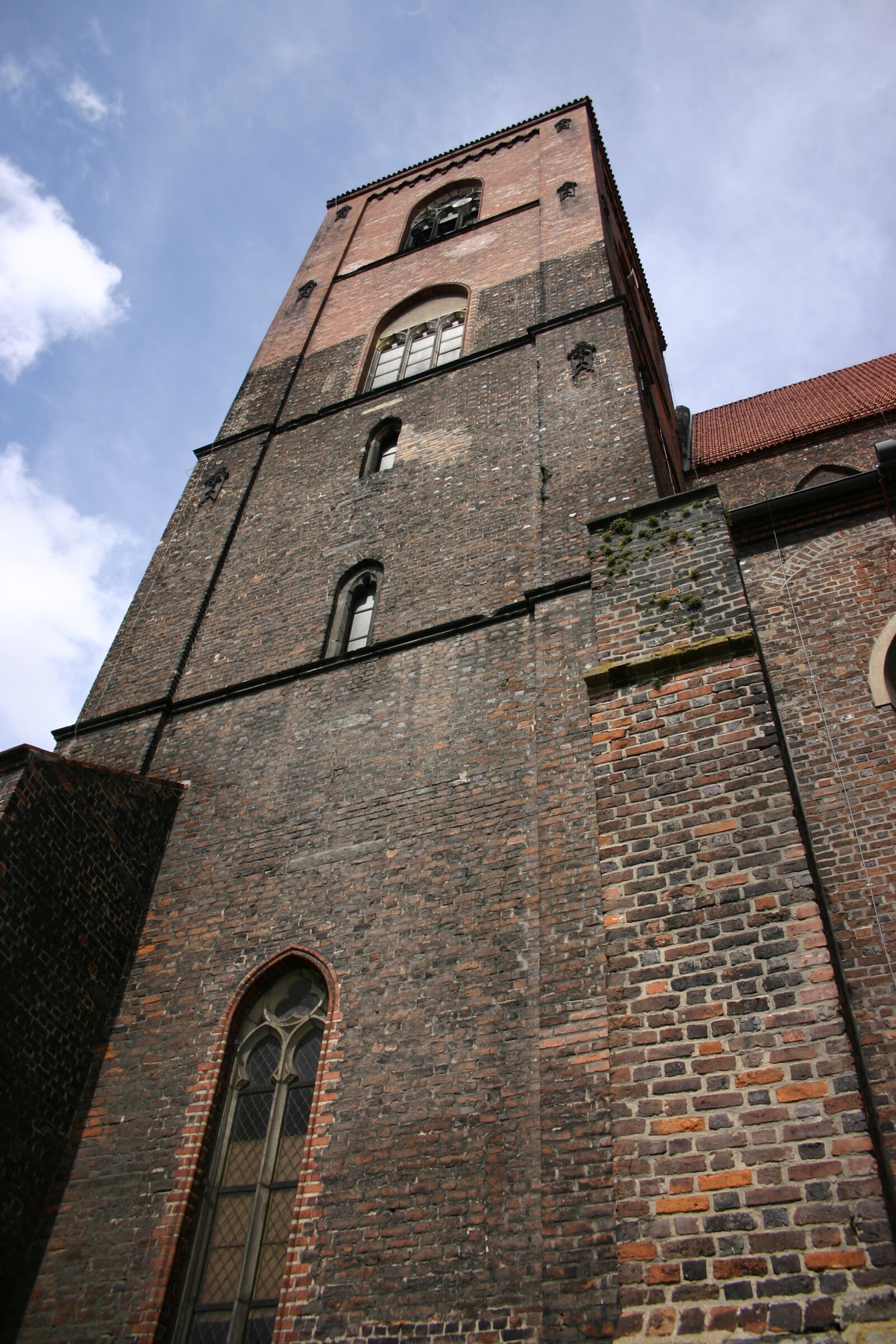 Canon EOS 300D (EOS Digital Rebel / EOS Kiss Digital) sample photo. Church, tower, old photography