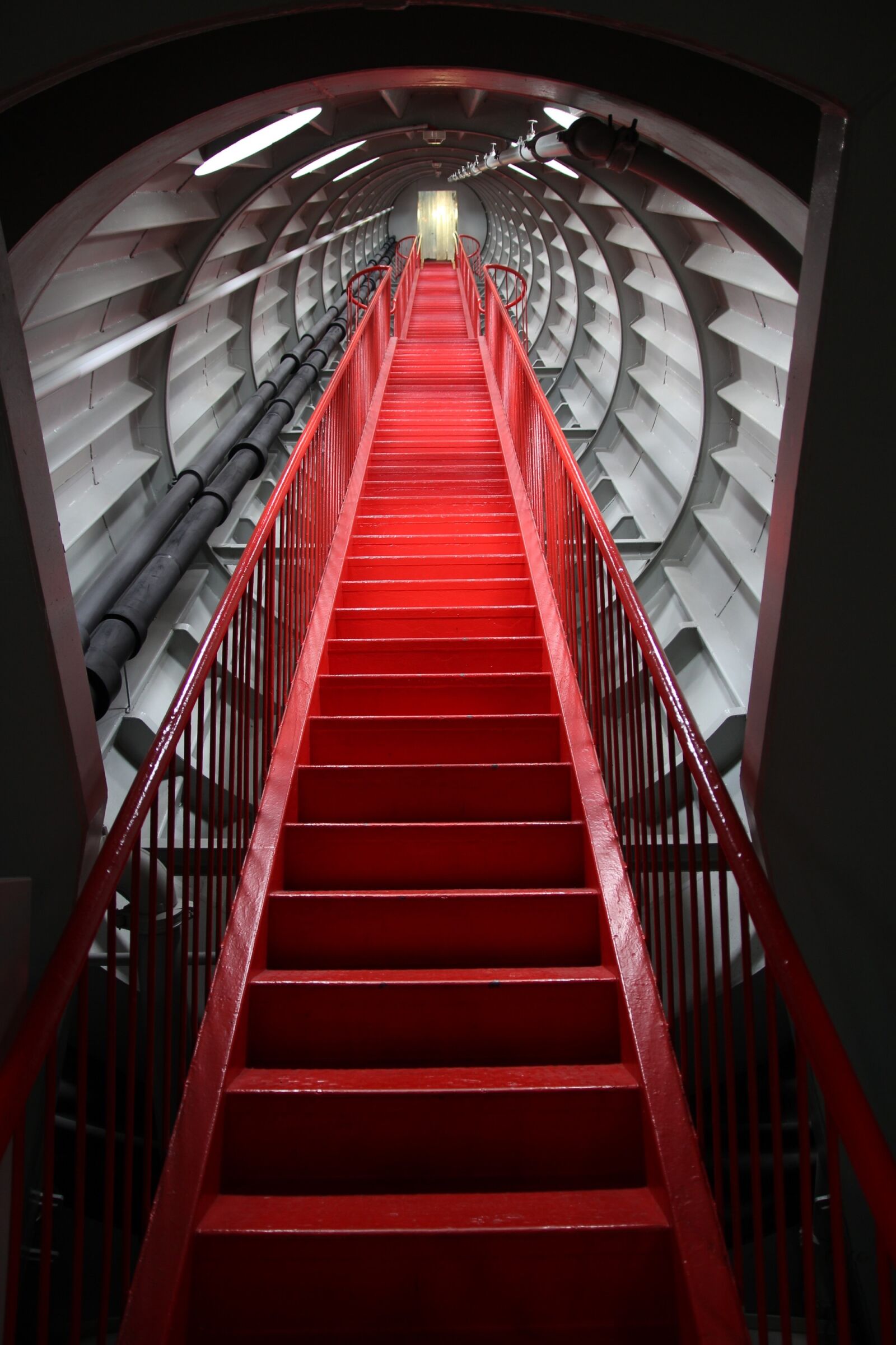 Canon EOS 600D (Rebel EOS T3i / EOS Kiss X5) sample photo. Stairs, atomium, brussels photography