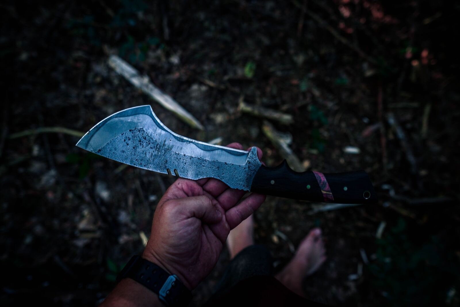 Sigma 16mm F1.4 DC DN | C sample photo. Knife, free, knife fight photography