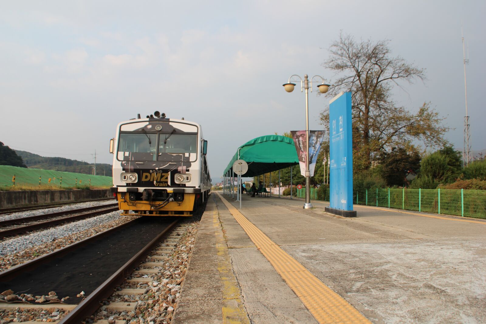 Canon EOS 600D (Rebel EOS T3i / EOS Kiss X5) sample photo. Train, railway, transportation photography