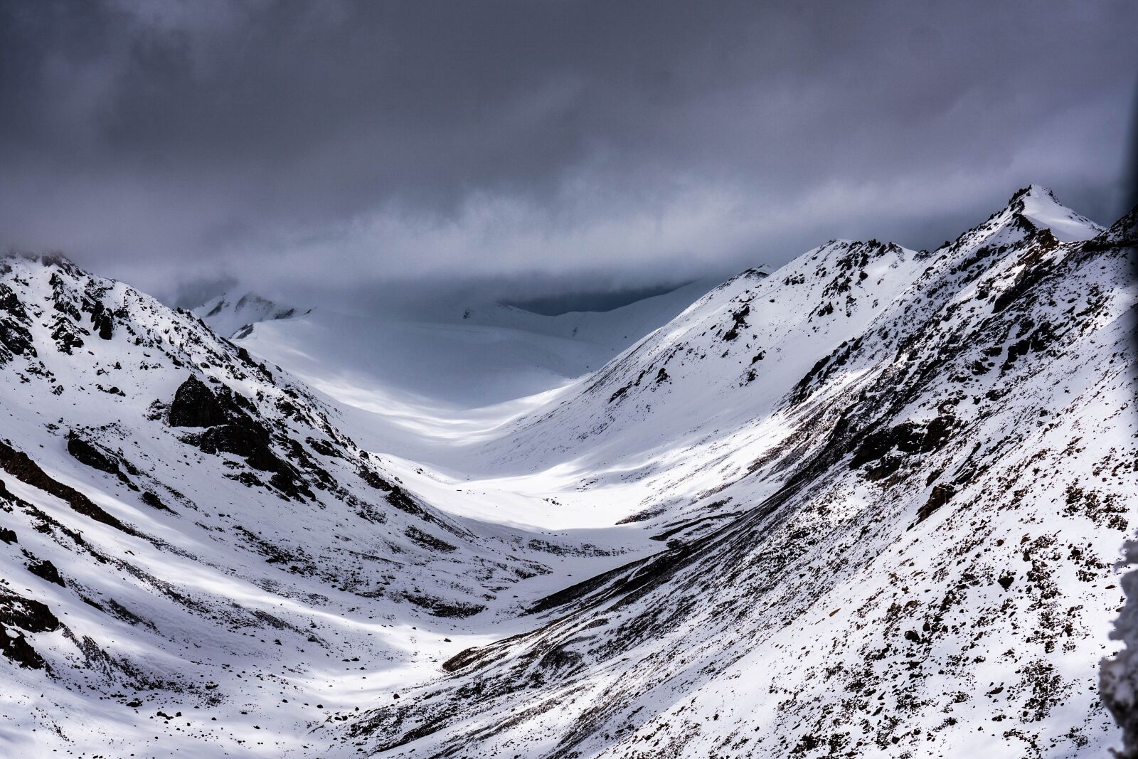 Sony FE 24-105mm F4 G OSS sample photo. Snow, mountain, mountains photography