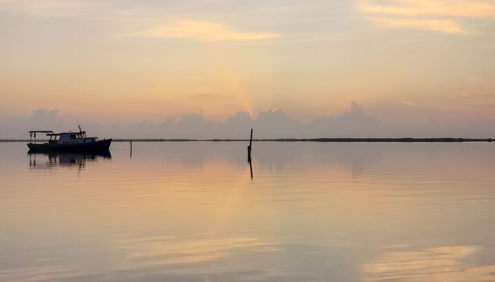 Samsung Galaxy S9+ sample photo. Dawn, boat, sea photography