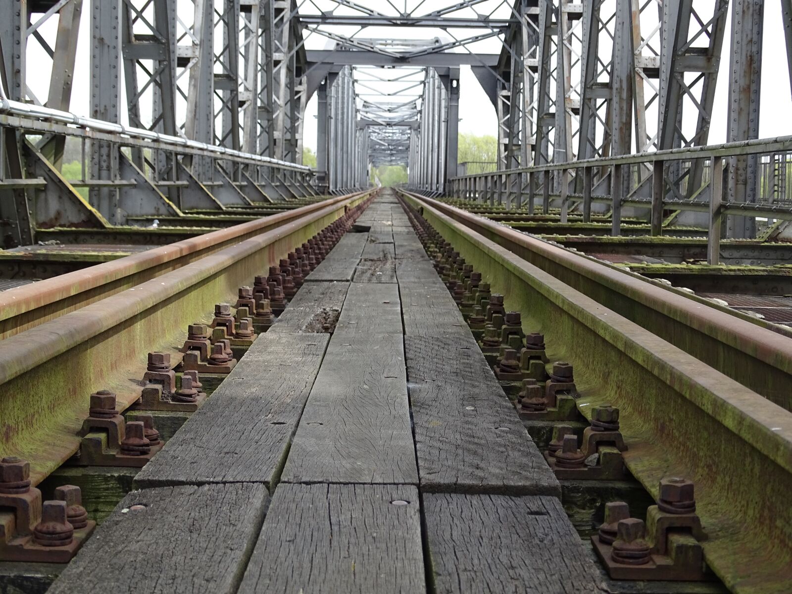 Sony Cyber-shot DSC-HX400V sample photo. Bridge, railway bridge, architecture photography