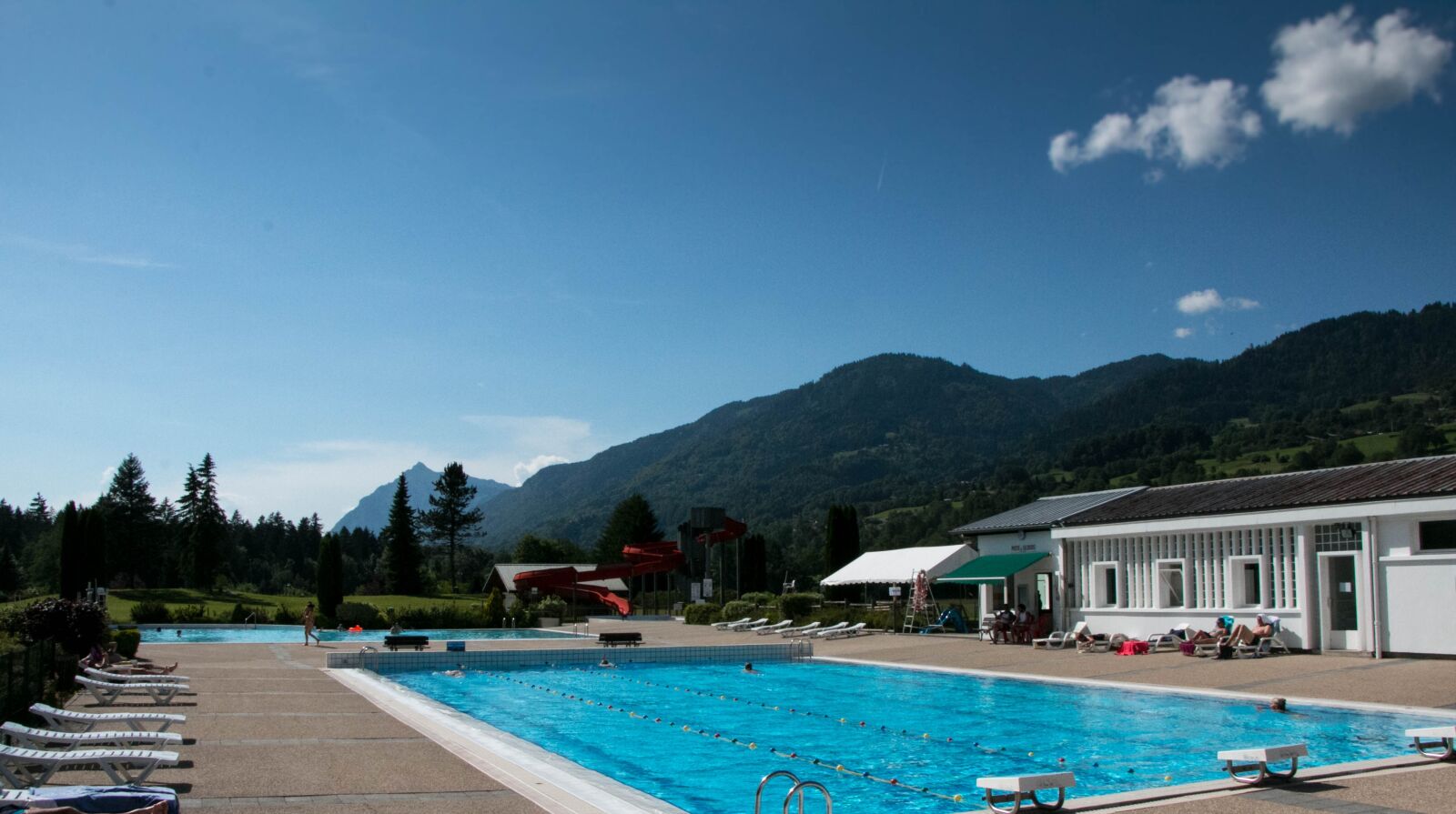 Canon EOS 70D sample photo. Samoens, pool, summer photography