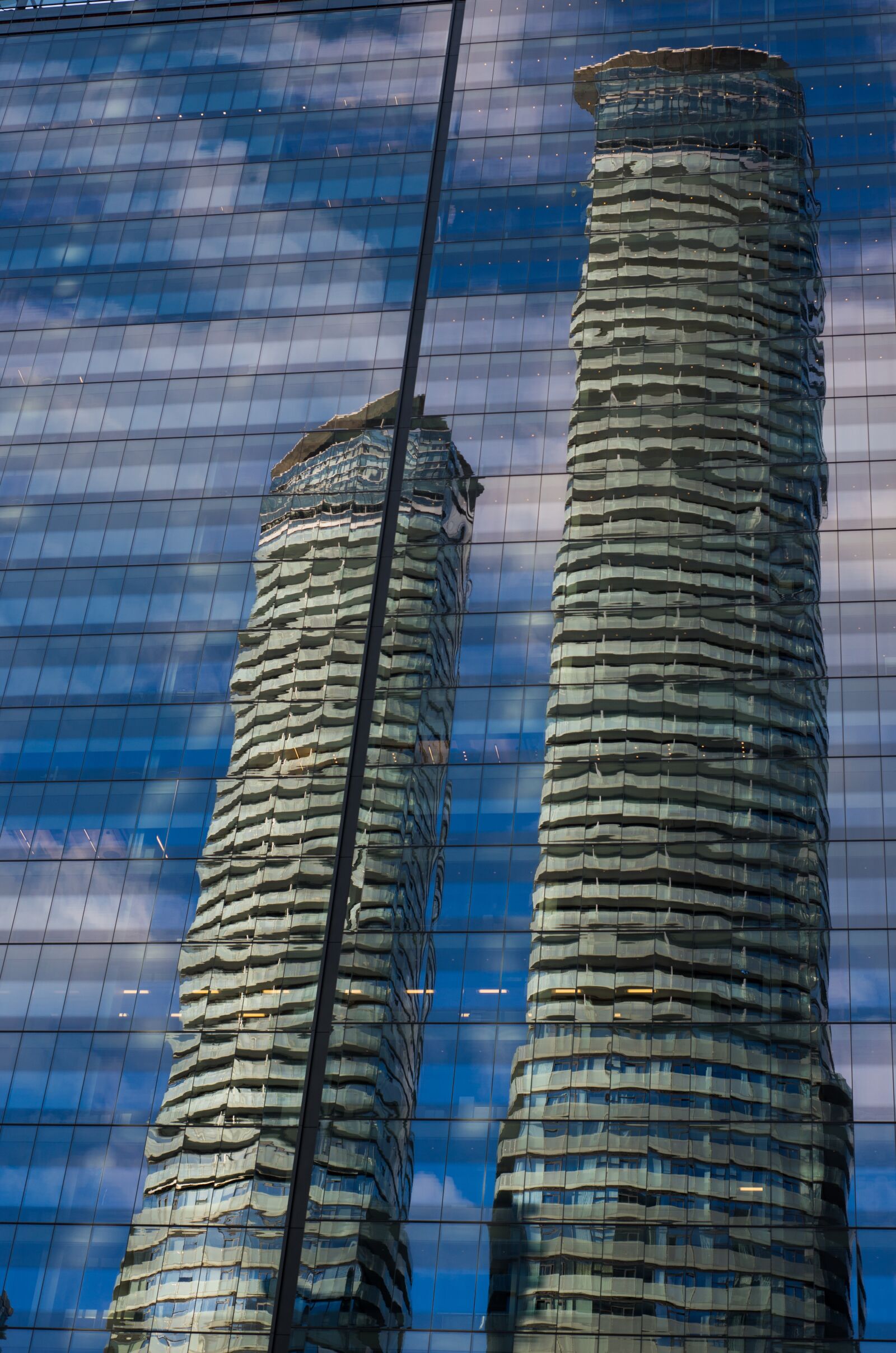 Nikon D800 sample photo. Toronto, mirroring, skyscraper photography