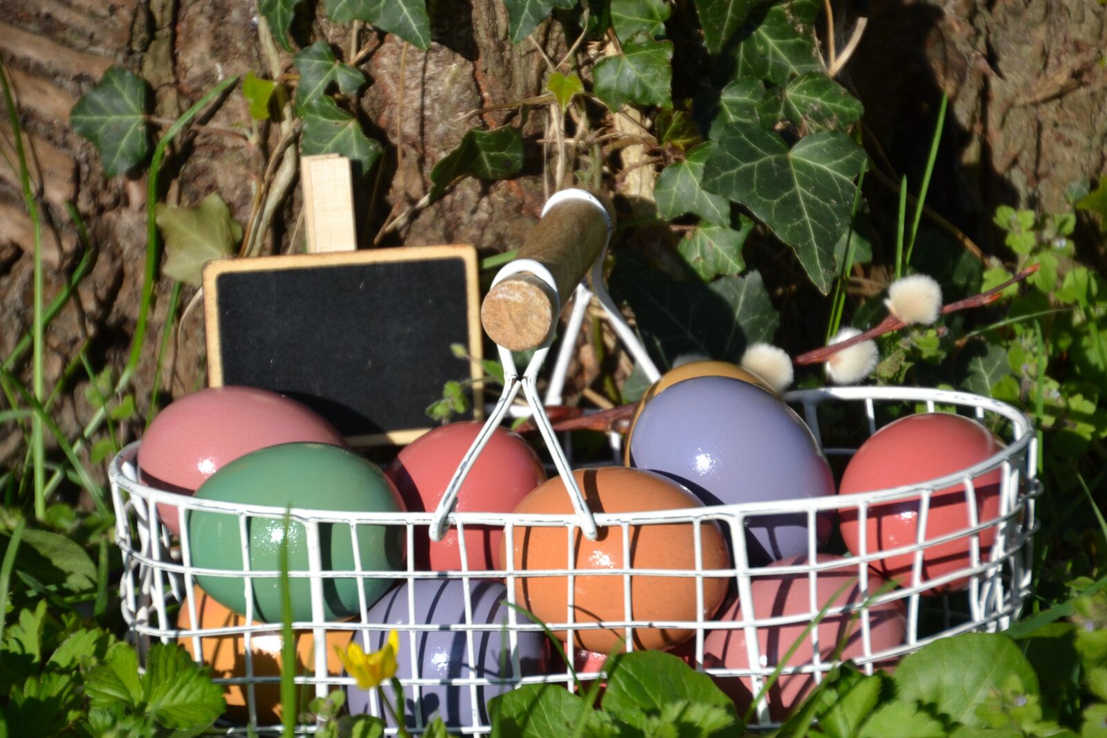 Nikon D3100 sample photo. Easter eggs, easter k photography