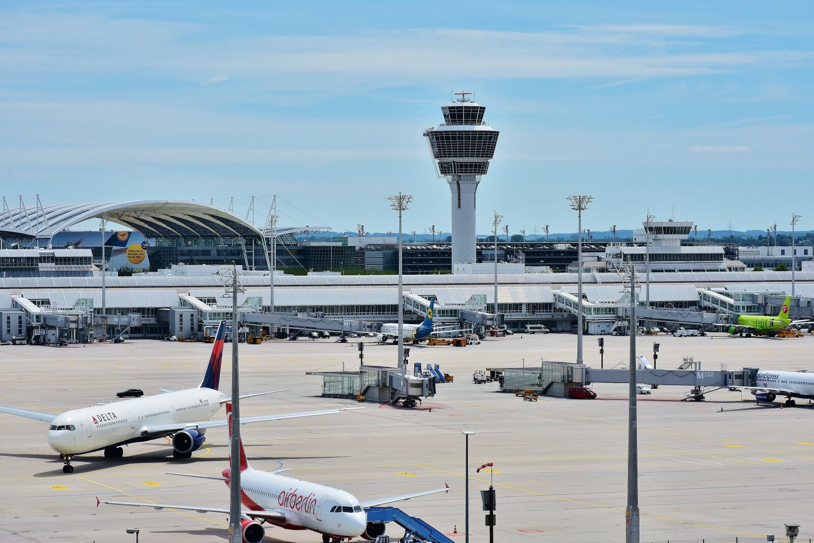 Nikon D7200 sample photo. Airport, munich, tower photography