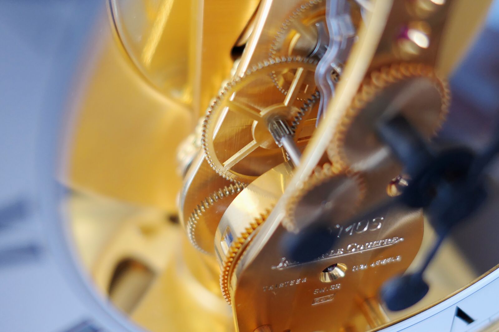 Panasonic Lumix DMC-LX10 (Lumix DMC-LX15) sample photo. Clock, movement, gear photography