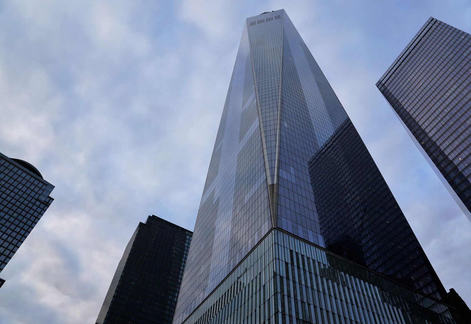 Sony ILCA-77M2 + Sony DT 16-50mm F2.8 SSM sample photo. New york, usa, house photography