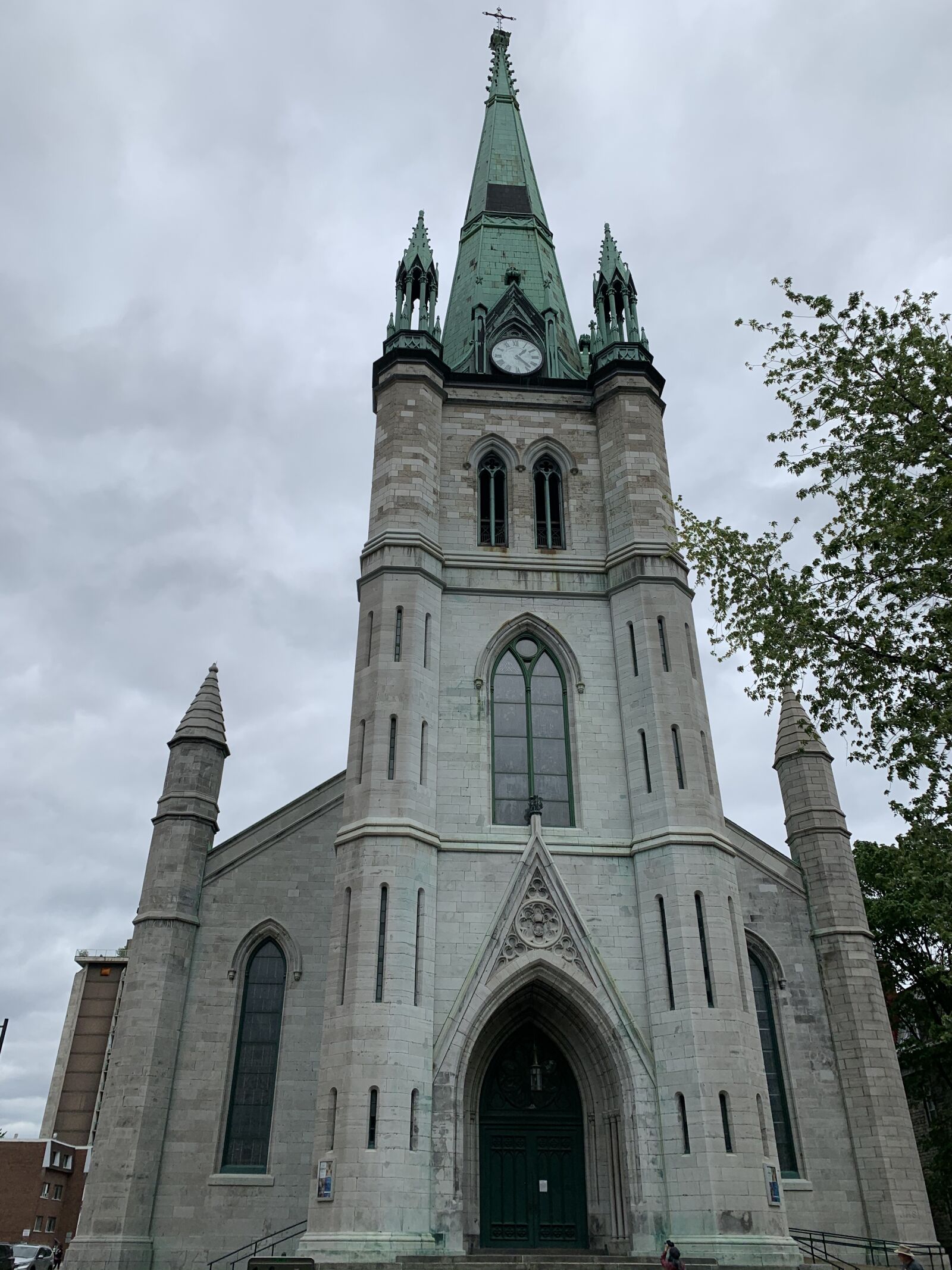 Apple iPhone XR sample photo. Trois-rivieres, assomption cathedral, church photography