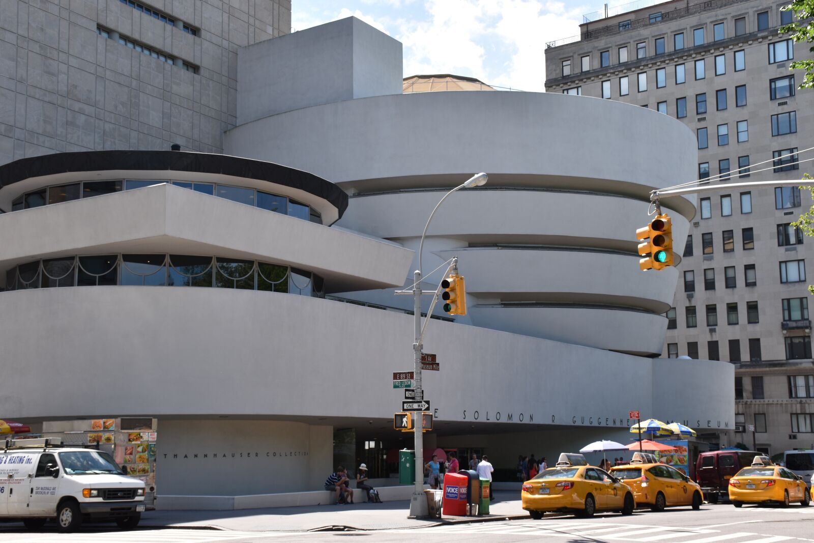 Nikon D5500 sample photo. Guggenheim museum, new york photography