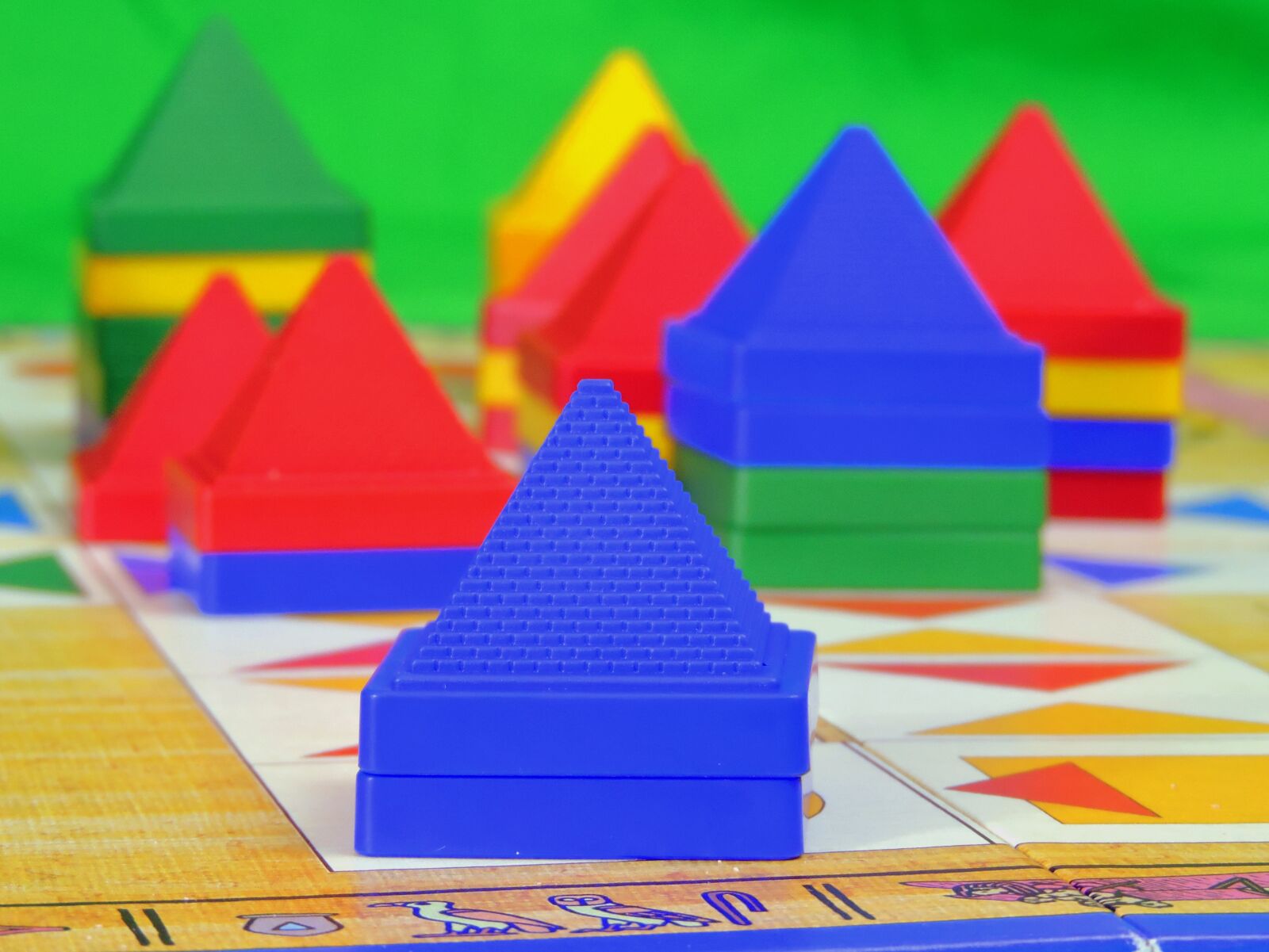 Nikon Coolpix P600 sample photo. Game, pyramids, play photography