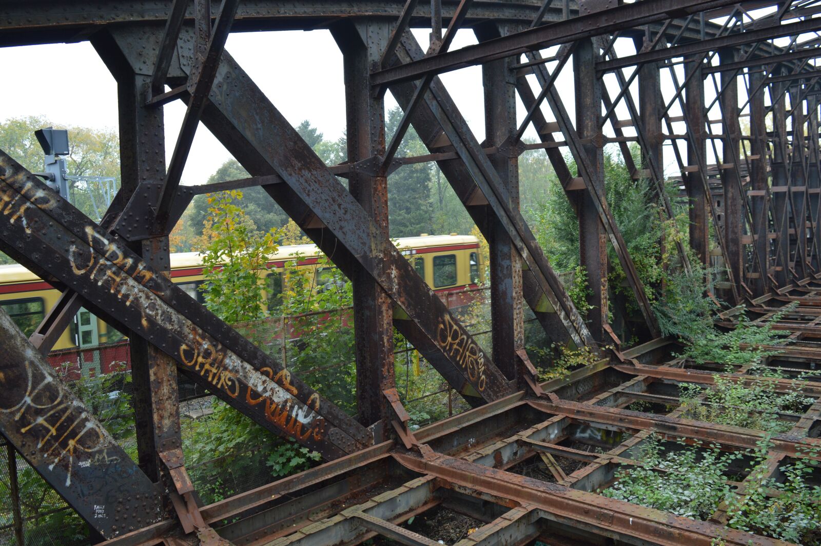 Nikon D3200 sample photo. Berlin, bridge, structure photography
