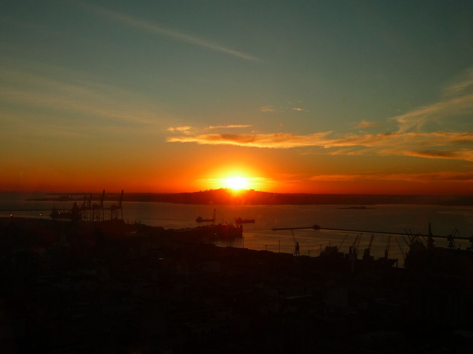 Panasonic Lumix DMC-FS3 sample photo. Sunset, sky, blue photography