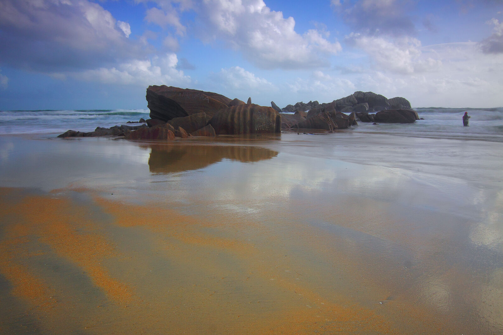 Canon EOS 50D sample photo. Beach, clouds, coast, daylight photography