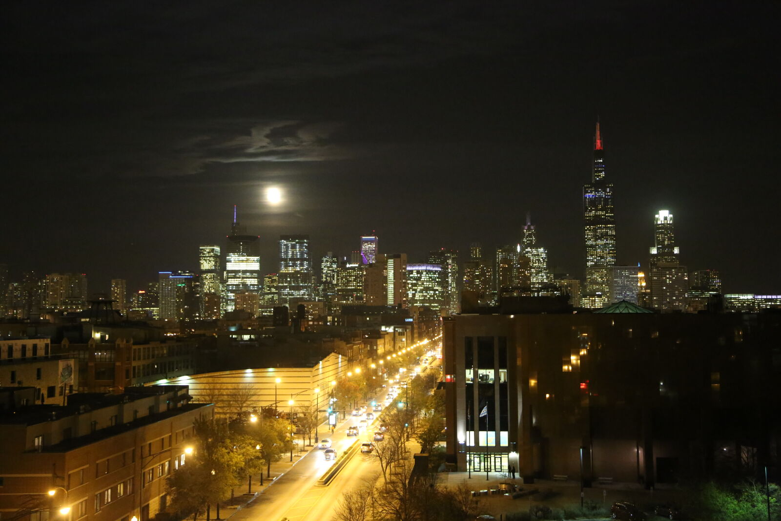 Canon EOS 5D Mark III sample photo. Chicago, moon, rise photography