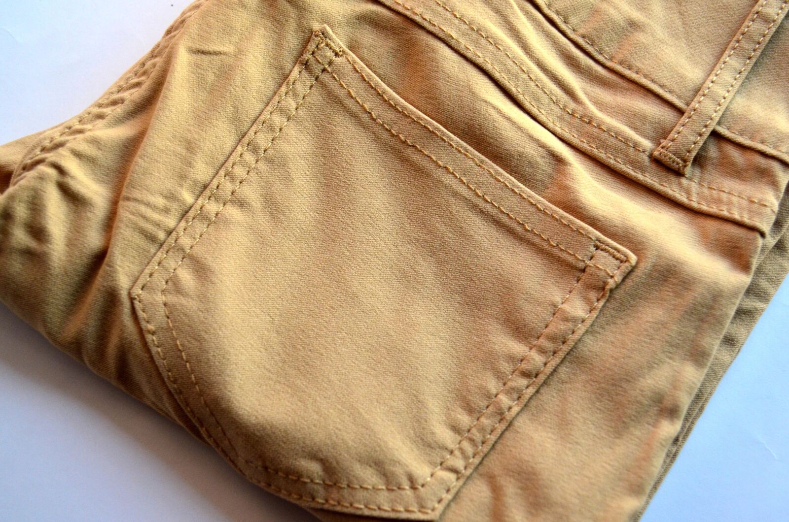 Nikon D5100 sample photo. Pants, brown, color, fashion photography