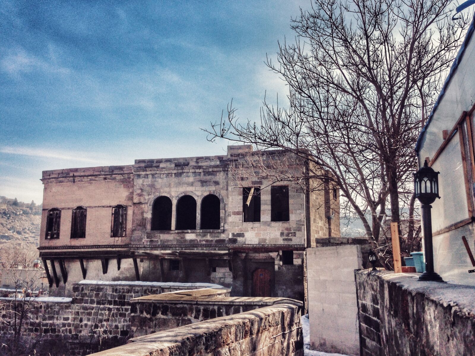 iPhone 5 back camera 4.12mm f/2.4 sample photo. Kayseri, sawdust, ottoman street photography