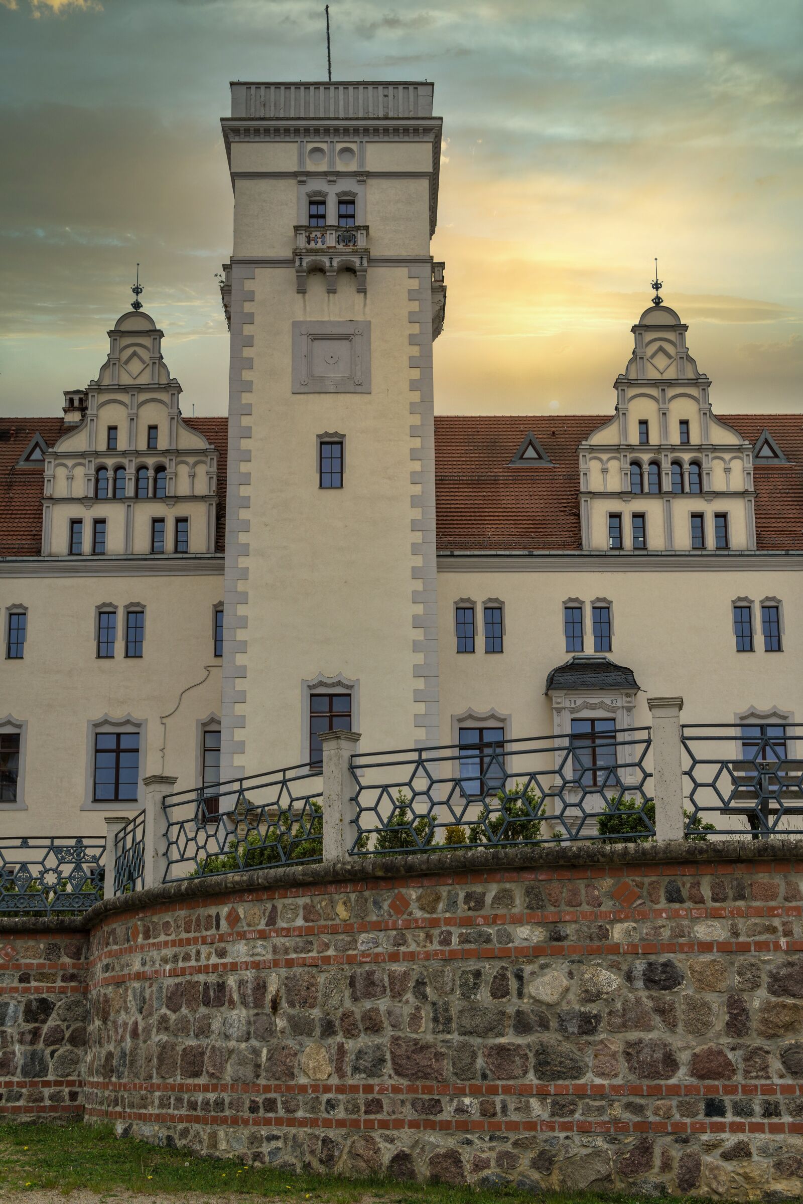 30mm F1.4 DC DN | Contemporary 016 sample photo. Castle, boitzenburg, uckermark photography