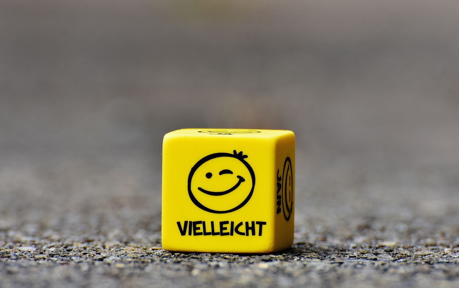 Nikon D7200 sample photo. Smiley, maybe, cube photography