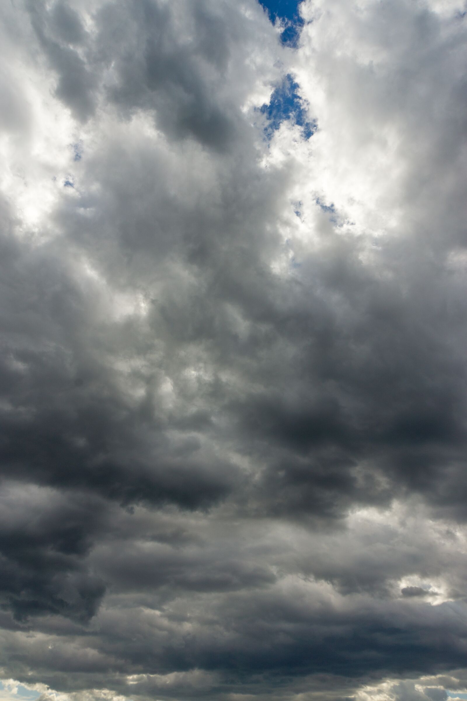 Sony E 18-200mm F3.5-6.3 OSS sample photo. Sky, clouds, grey photography