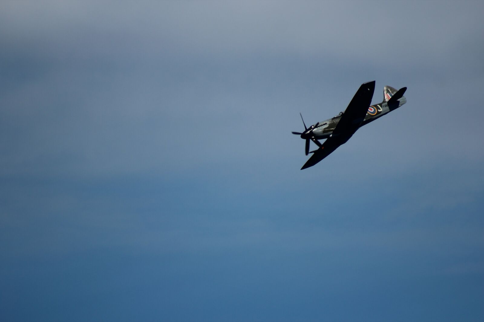 Canon EF 75-300mm f/4-5.6 USM sample photo. Spitfire, battle of britain photography
