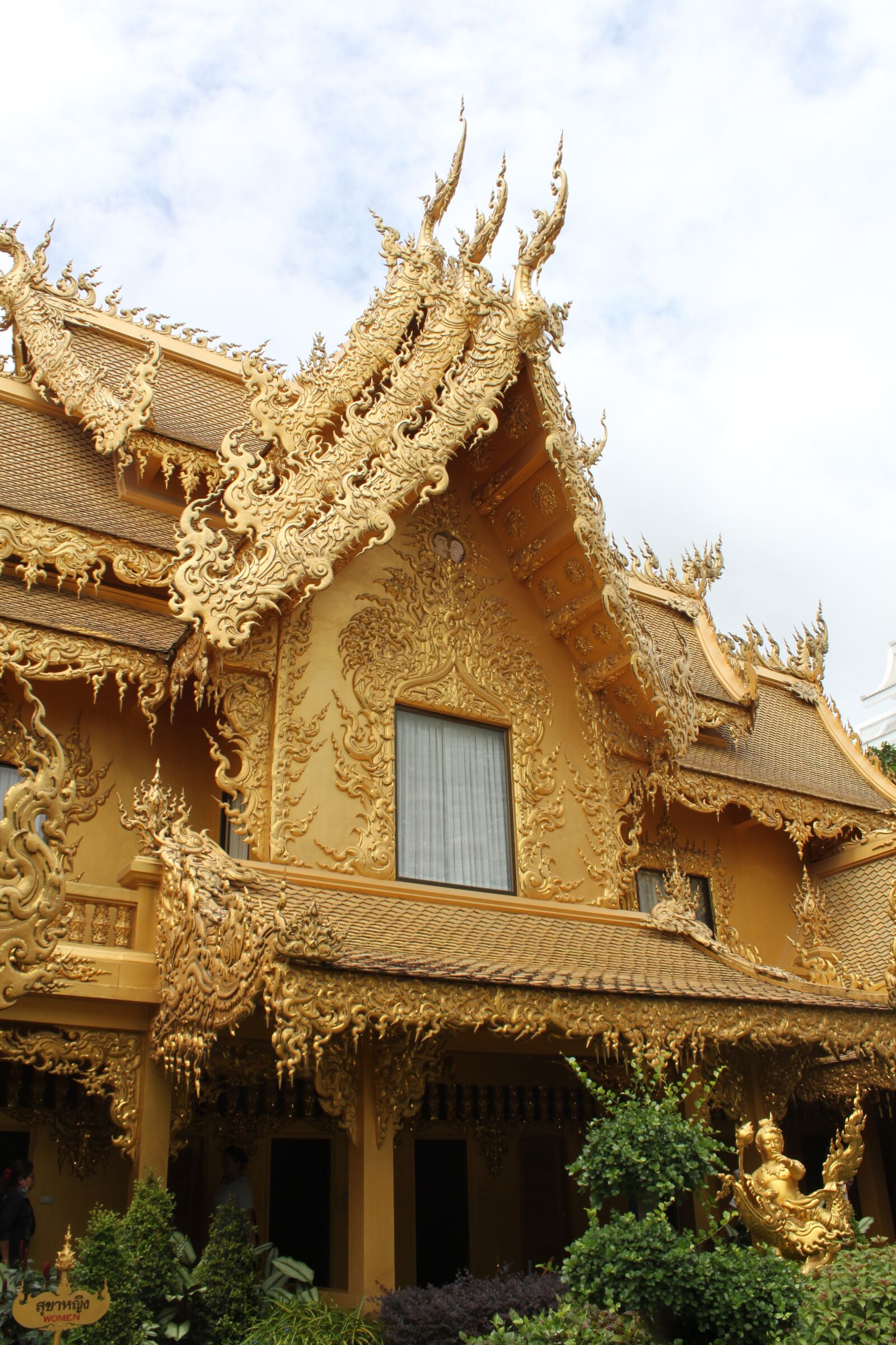 Canon EOS 500D (EOS Rebel T1i / EOS Kiss X3) sample photo. Thailand, architecture, gold photography