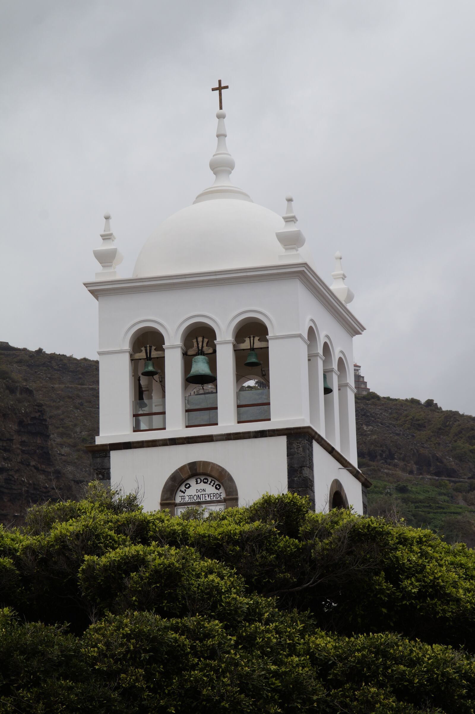 Sony SLT-A58 sample photo. Church, steeple, building photography