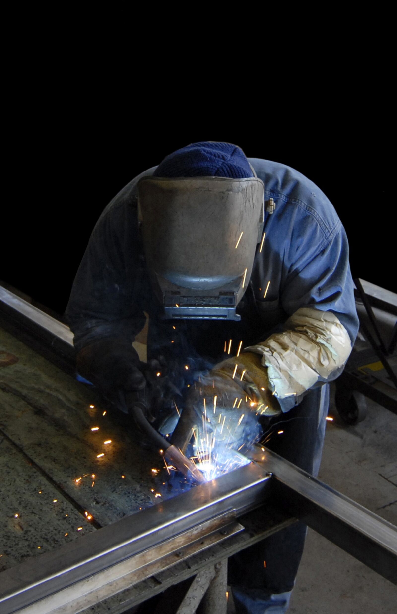 Nikon D200 sample photo. Welder, worker, metal photography